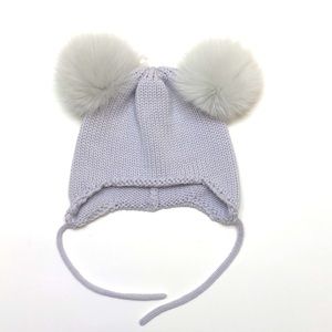 NWOT Grey Knit Pom Pom Toque